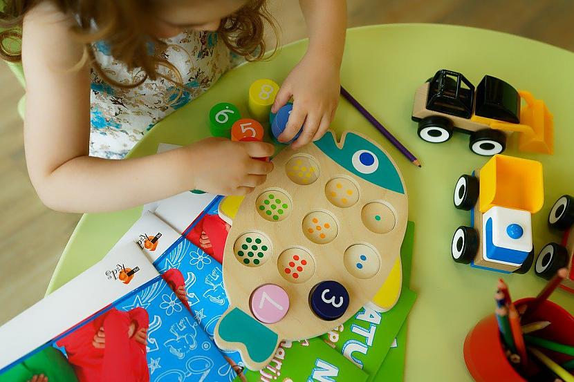 5 Alfabēta burtu puzleBērniem... Autors: EV1TA TOP5 bērnu attīstošās rotaļlietas