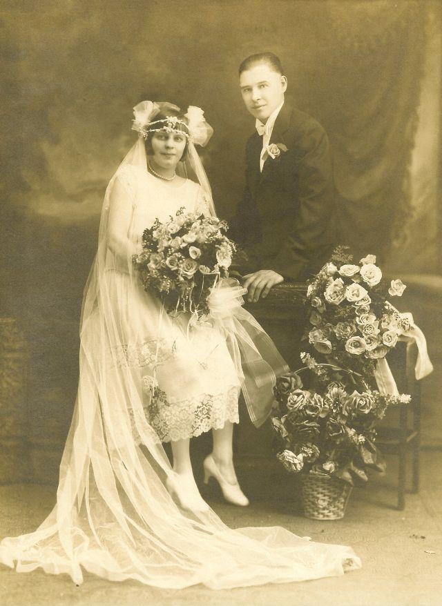  Autors: Zibenzellis69 35 brīnišķīgi kāzu fotoattēli no 20. gadsimta 20. gadiem