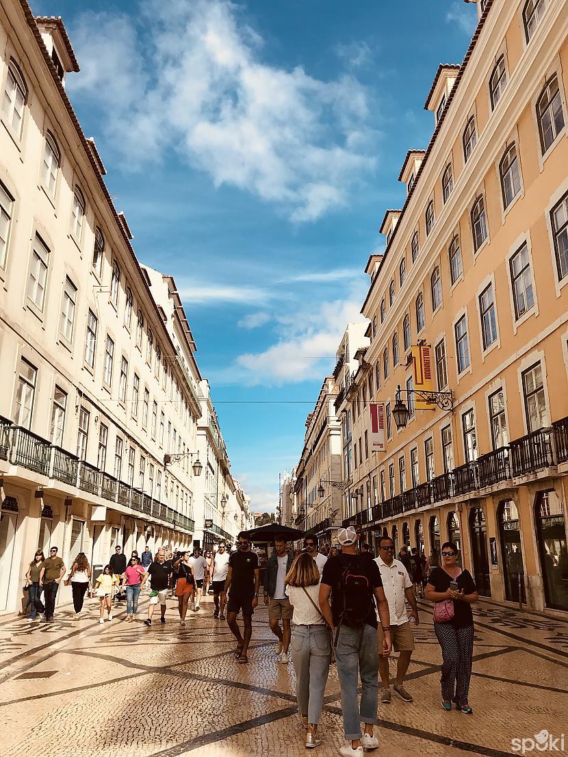 Gājēju iela Autors: ezkins 10 dienas Portugālē. Lisboa