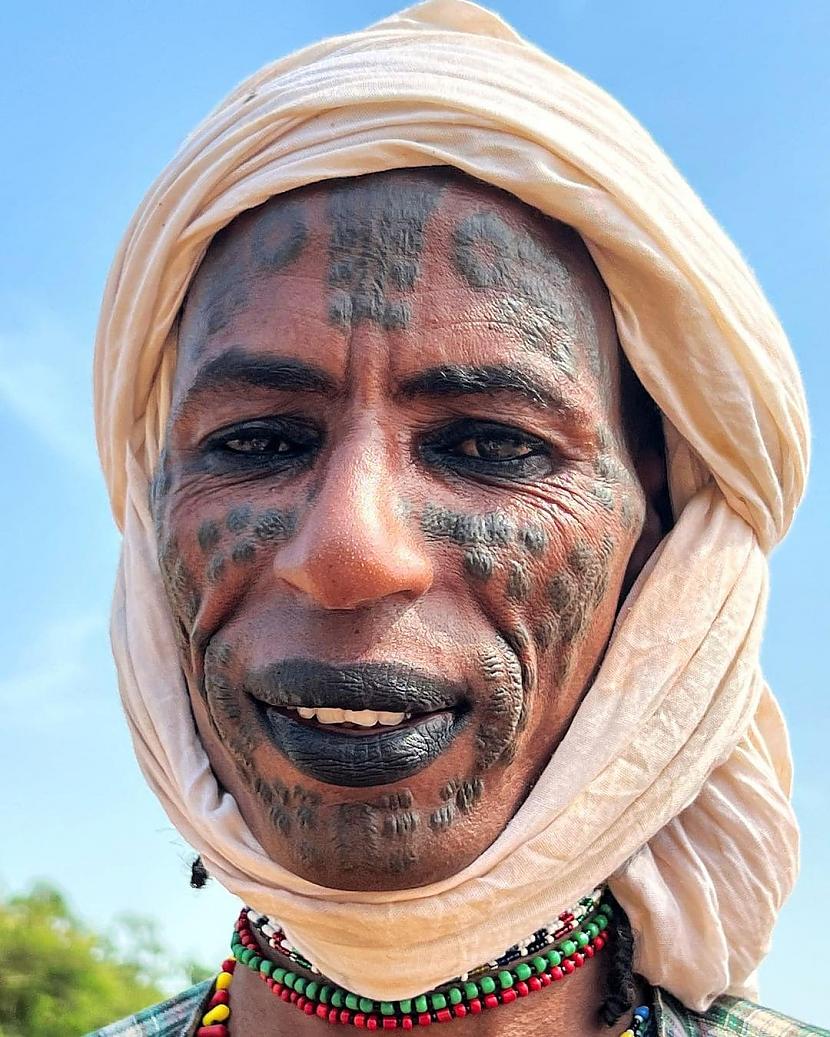 Mbororo cilvēki ČadaParasti... Autors: Zibenzellis69 13 pārsteidzošas Āfrikas cilšu tradīcijas, kas samulsinās civilizētu cilvēku