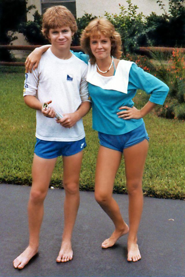  Autors: Zibenzellis69 Dolphin Shorts: viens no populārajiem modes stiliem 80. gados