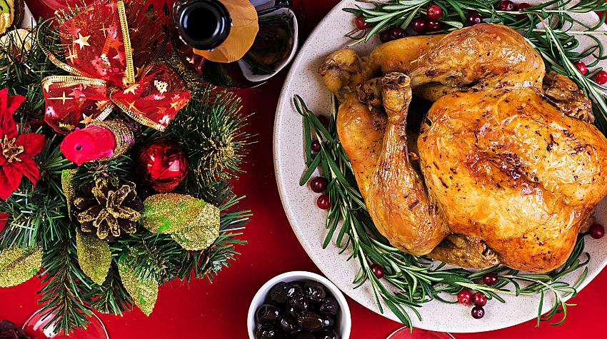 Tests: Vai zini, kādiem 9 ēdieniem jābūt galdā Ziemassvētku vakarā?