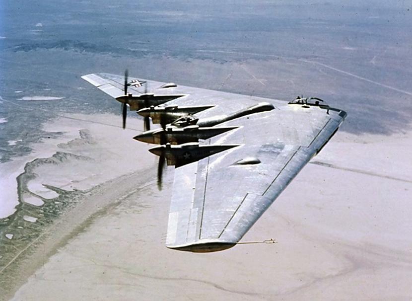 Northrop XB35 izgatavots... Autors: Zibenzellis69 17 no dīvainākajām un neparastākajām lidmašīnām, kas jebkad ir pacēlušās gaisā