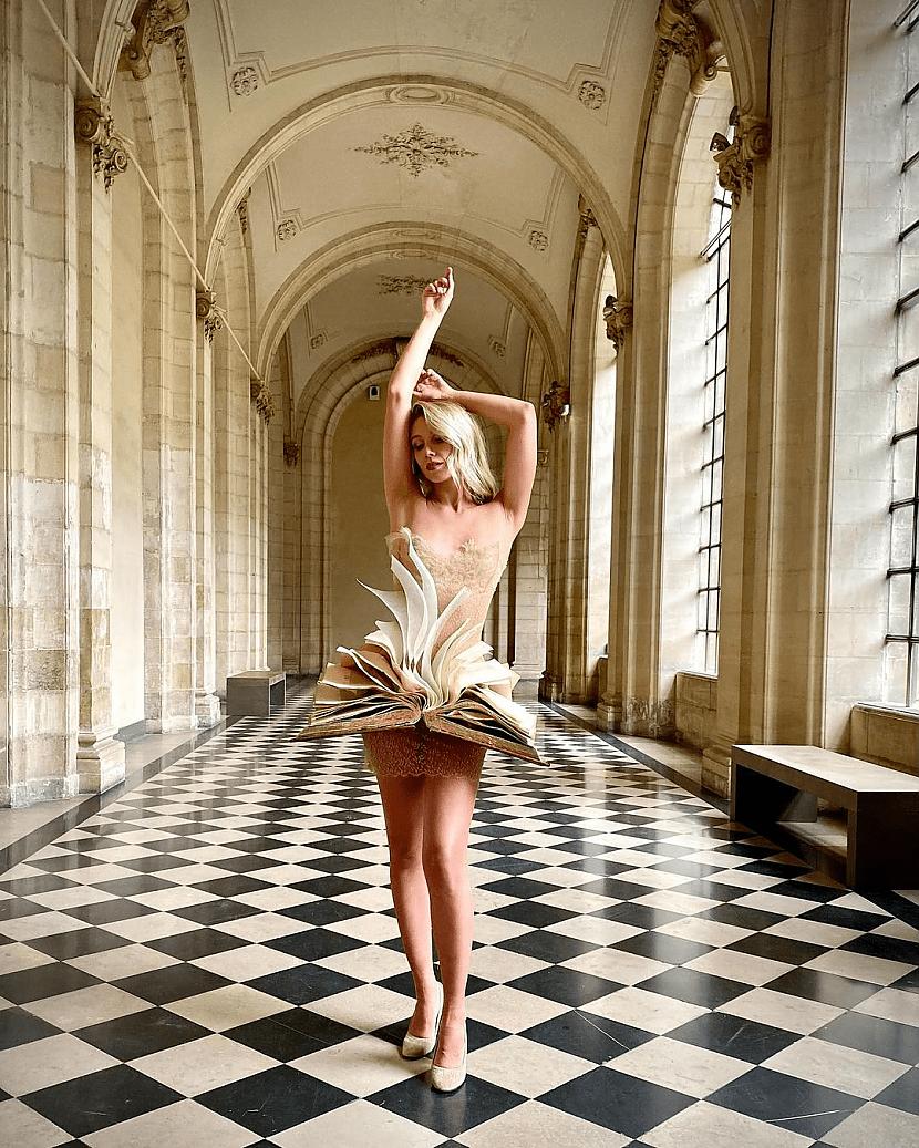 Frāzes iemiesojums quotEs varu... Autors: Zibenzellis69 Francūziete rada oriģinālas kleitas, kurās jebkura meitene jutīsies kā pasakā