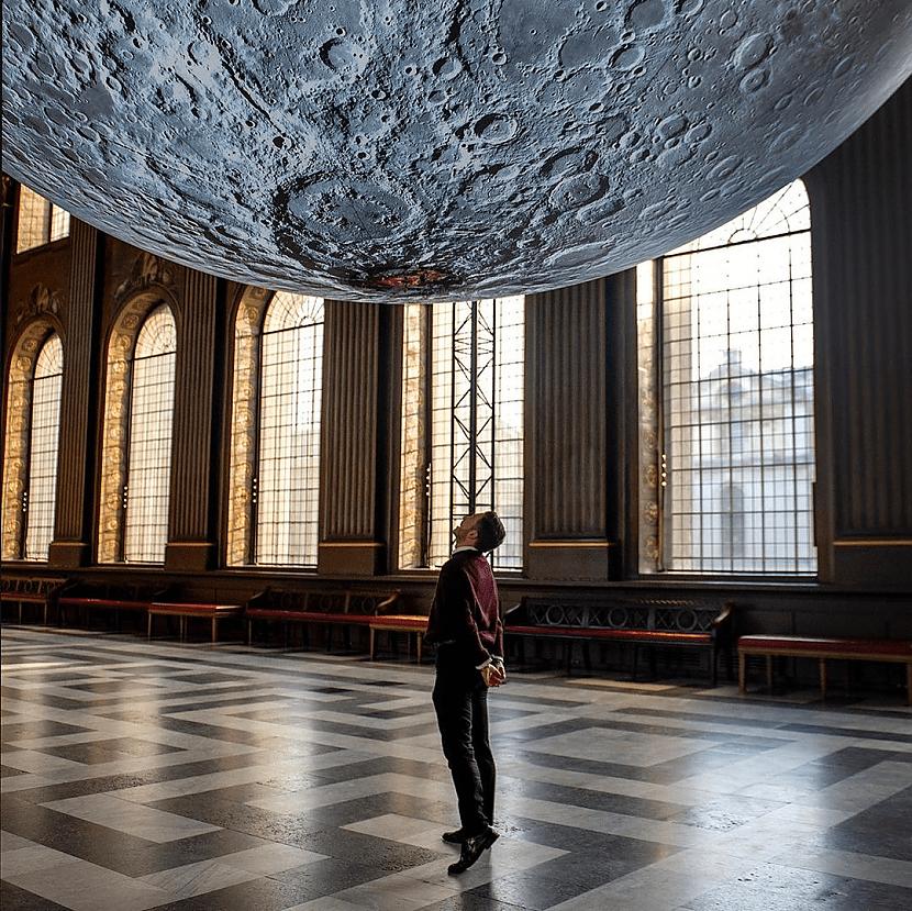 Milzīgs Mēness Autors: Zibenzellis69 Britu mākslinieka  Luke Jerram's instalācijas, kas pārsteigs ar savu vērienu