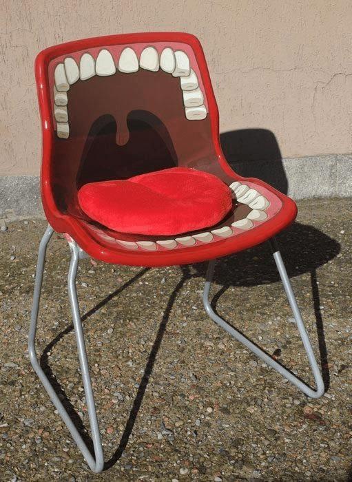 Krēsls visnepatīkamākajiem... Autors: Zibenzellis69 Dīvainais dizains: autori darbā iegulda tik daudz radošuma, ka nedaudz pārcentās