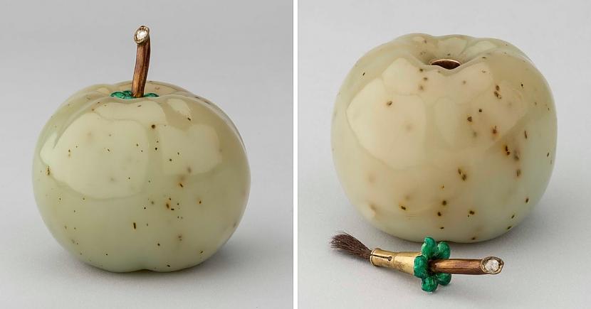 Pudelīte ābola formā ar... Autors: Zibenzellis69 Ne tikai ola: Faberžē juvelierizstrādājumu darbnīcā radīts arī kas cits vērtīgs
