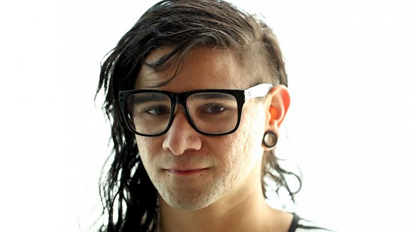 FOTO ⟩ Slavenais dīdžejs Skrillex ir mainījies līdz nepazīšanai