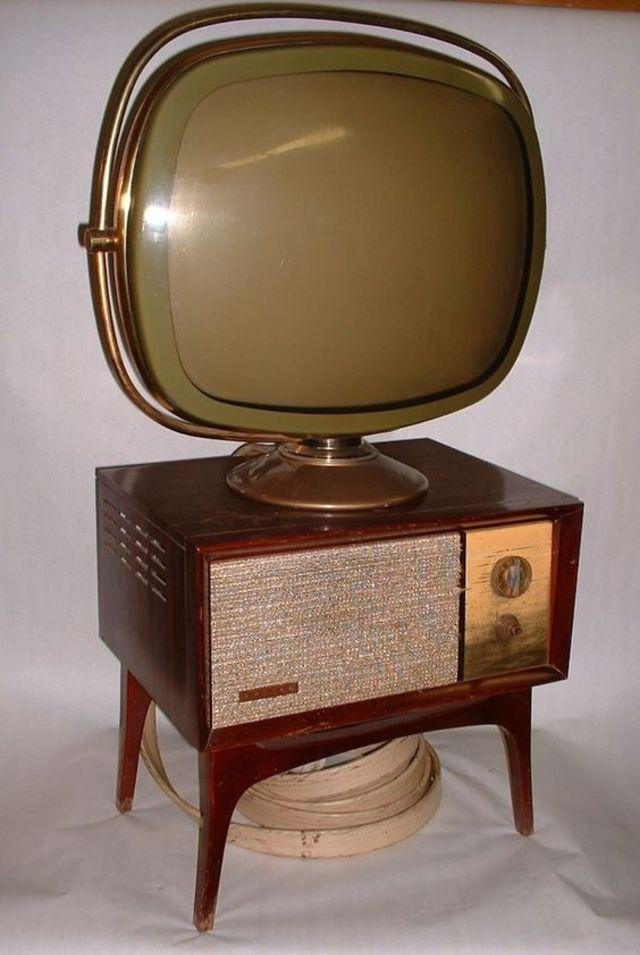 Philco Predicta TV Sets 1960... Autors: Zibenzellis69 Satriecoši retro televizoru dizaini: netradicionāls skaistums