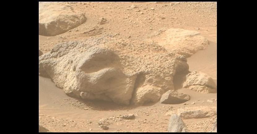 Šis spocīgais atklājums uz Marsa izskatās tieši kā cilvēka seja - Spoki