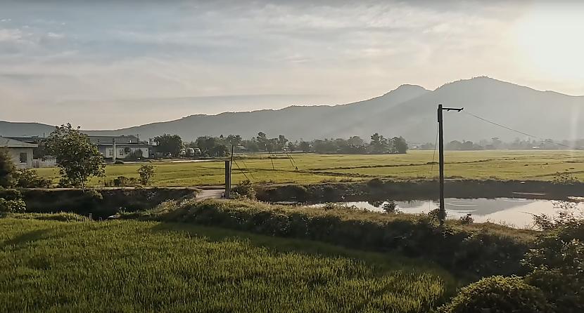 Skati kas pavērās caur... Autors: Edijs Mor ME SOLO: 28h vilcienā ar vietējiem, cauri Vietnamai